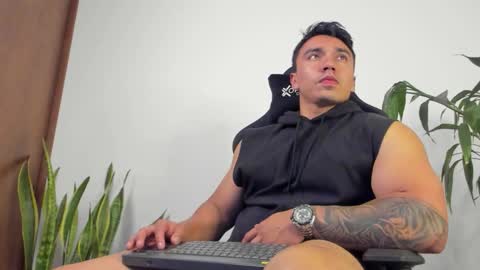 Snapshot of eithanconor1 chatting on 09/24/25, 03:10 EITHAN CONOR online show from 09/24/25, 03:10