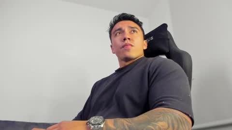 Snapshot of eithanconor1 chatting on 10/20/25, 12:44 EITHAN CONOR online show from 10/20/25, 12:44