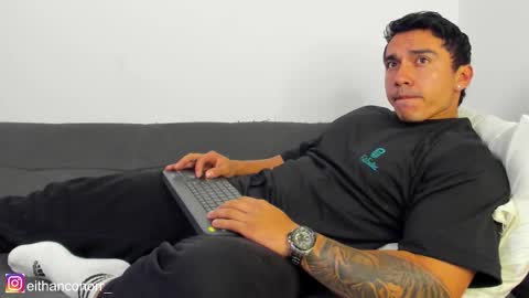 EITHAN CONOR online show from 01/10/26, 11:42