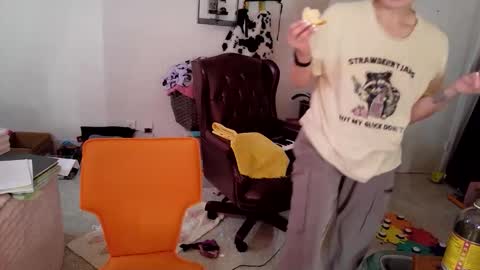 ejrabloom online show from 03/18/26, 02:37