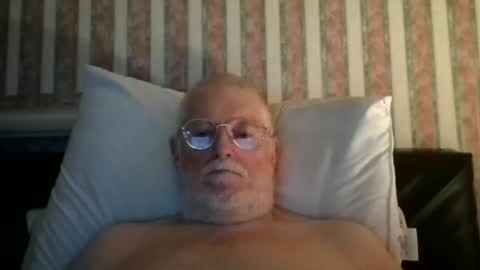 eketman1964 online show from 09/09/25, 10:09