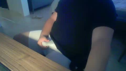 Juan Pablo M online show from 11/02/25, 03:58