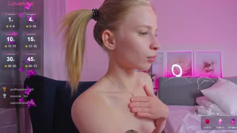 Snapshot of el1s_evans chatting on 03/02/25, 01:05 please read my bio there is information about private shows and about my personality online show from 03/02/25, 01:05