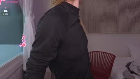 please read my bio there is information about private shows and about my personality online show from 02/12/26, 07:03