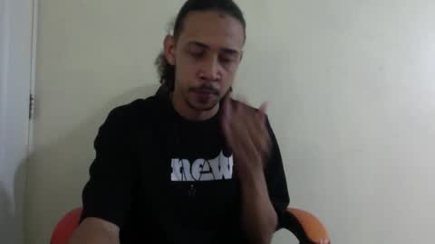 Snapshot of el_menor chatting on 03/25/26, 02:28 Instagram BelowAbajo online show from 03/25/26, 02:28