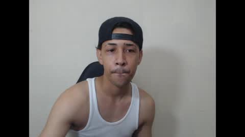 Instagram BelowAbajo online show from 05/21/26, 03:02