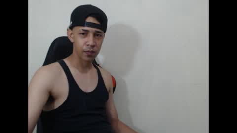 Instagram BelowAbajo online show from 05/28/26, 03:48