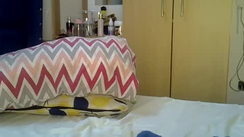 Snapshot of el_petite chatting on 12/29/24, 05:01 petite online show from 12/29/24, 05:01