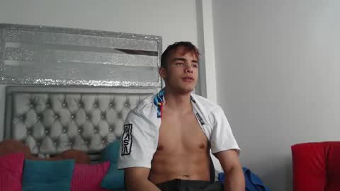 Snapshot of el_principee chatting on 03/12/25, 02:23 el_principee online show from 03/12/25, 02:23