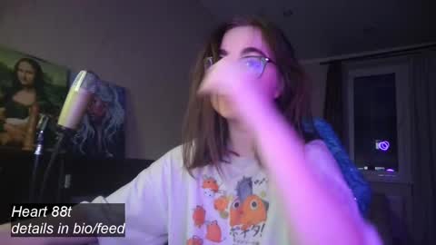 If you like it when I meow give me a thumbs up online show from 02/13/25, 05:44