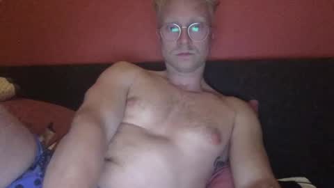 MrE online show from 03/12/25, 08:20