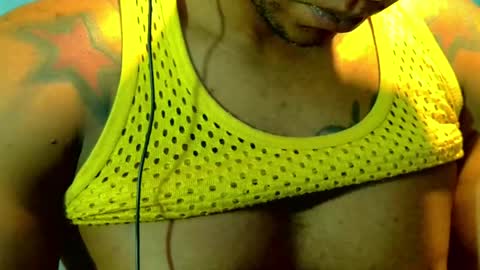 el_vecino_m online show from 05/15/26, 06:53