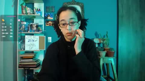 Snapshot of ela_0 chatting on 11/07/25, 07:19 Ela Help me reach 100 thumbs up online show from 11/07/25, 07:19