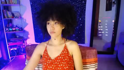Ela  Help me reach 100 thumbs up online show from 05/19/26, 03:24