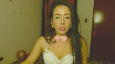 Snapshot of ela_3611 chatting on 10/13/25, 02:44 ela_3611 online show from 10/13/25, 02:44