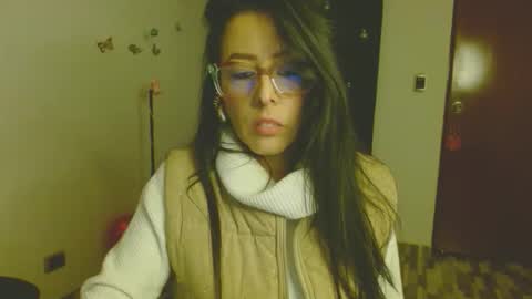 Snapshot of ela_3611 chatting on 12/03/25, 02:19 ela_3611 online show from 12/03/25, 02:19