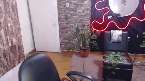 Snapshot of ela_foxyy chatting on 12/06/24, 08:29 ELA online show from 12/06/24, 08:29