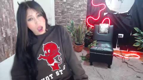 Snapshot of ela_foxyy chatting on 01/22/25, 05:37 ELA online show from 01/22/25, 05:37