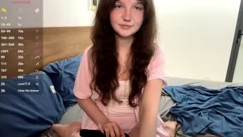 Snapshot of ela_wish chatting on 07/17/26, 07:41 Ela online show from 07/17/26, 07:41