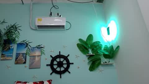 ladi online show from 12/04/25, 02:15