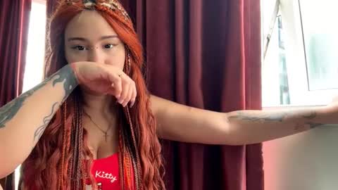 Mia online show from 03/05/26, 05:14