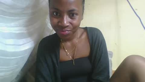 Snapshot of elalia1234 chatting on 09/21/25, 12:23 elalia1234 online show from 09/21/25, 12:23