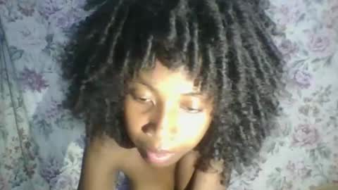 Snapshot of elalia1234 chatting on 11/03/25, 10:38 elalia1234 online show from 11/03/25, 10:38