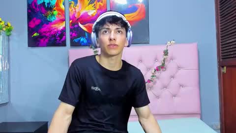 Elan Giralon online show from 11/29/25, 11:52