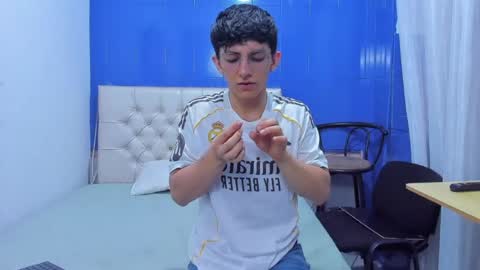 Elan Giralon online show from 06/20/26, 09:39