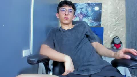 Elan Giralon online show from 06/23/26, 12:30