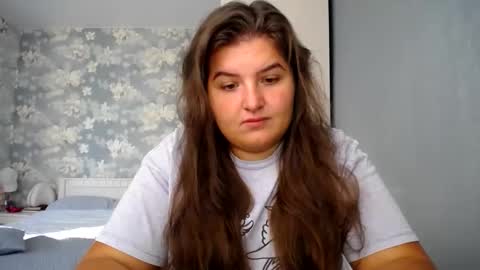 Elanis online show from 09/30/25, 12:21