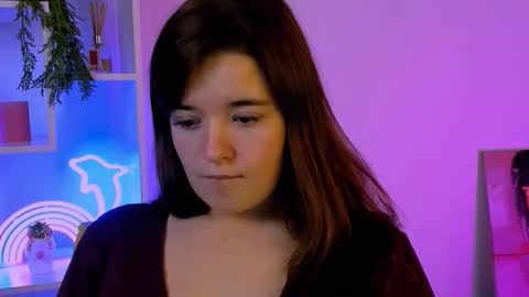 Elara online show from 10/19/25, 01:56