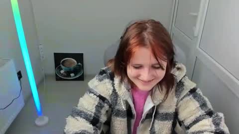 Snapshot of elara_muse chatting on 05/15/26, 06:42 Evie online show from 05/15/26, 06:42
