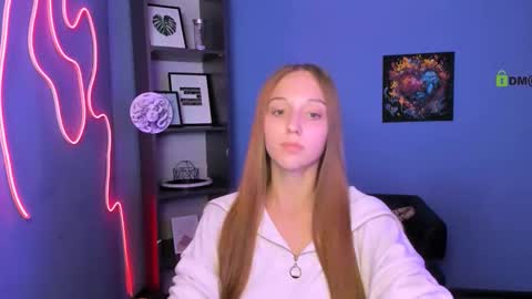 Elara online show from 03/20/26, 04:34