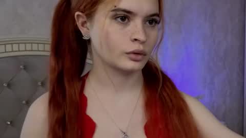 elariscrowe online show from 06/17/26, 10:06