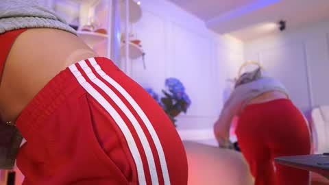 Elasummeer online show from 03/07/26, 12:02