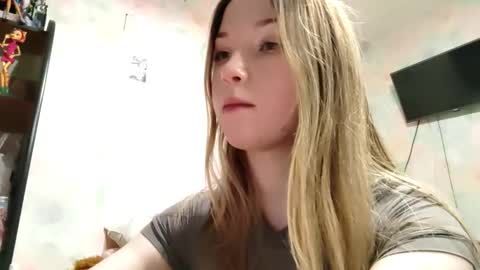 Snapshot of elaynecinco chatting on 02/10/26, 11:36 MIa online show from 02/10/26, 11:36