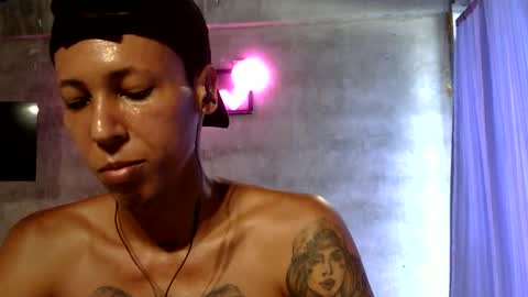 Snapshot of elchicletv chatting on 02/22/25, 12:40 El CHICLE TV - SHOW online show from 02/22/25, 12:40