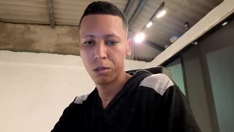 Snapshot of elchicletv chatting on 10/08/25, 01:03 El CHICLE TV - SHOW online show from 10/08/25, 01:03