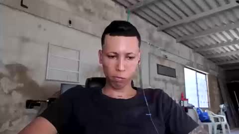 Snapshot of elchicletv chatting on 10/18/25, 06:30 El CHICLE TV - SHOW online show from 10/18/25, 06:30