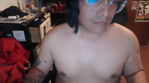 Snapshot of elcogelon696 chatting on 12/18/25, 03:45 Ale Umbral online show from 12/18/25, 03:45