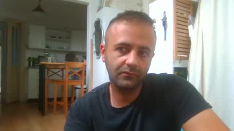 Snapshot of elcondorxo509107 chatting on 11/04/25, 01:59 daniel18cmx online show from 11/04/25, 01:59