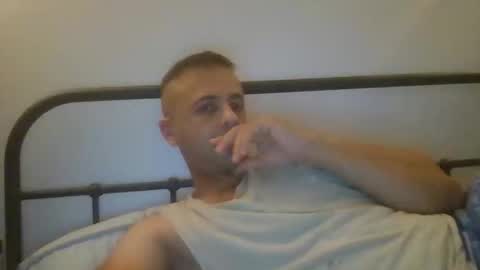 Snapshot of elcondorxo509107 chatting on 11/23/25, 10:15 daniel18cmx online show from 11/23/25, 10:15