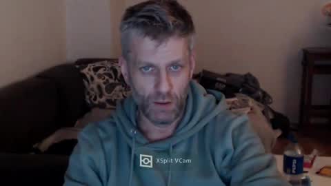 Snapshot of elculiador2207 chatting on 12/11/24, 03:26 Timm online show from 12/11/24, 03:26