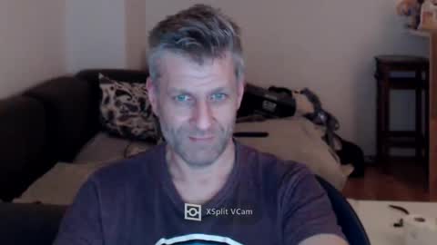 Snapshot of elculiador2207 chatting on 12/19/24, 12:24 Timm online show from 12/19/24, 12:24