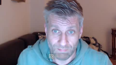 Snapshot of elculiador2207 chatting on 12/19/24, 06:12 Timm online show from 12/19/24, 06:12