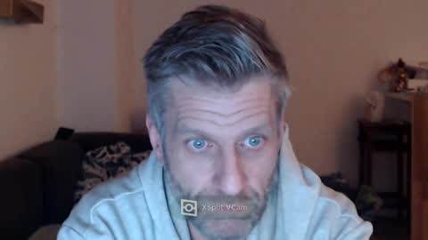 Snapshot of elculiador2207 chatting on 01/09/25, 06:36 Timm online show from 01/09/25, 06:36