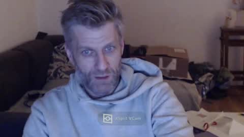 Snapshot of elculiador2207 chatting on 01/10/25, 07:43 Timm online show from 01/10/25, 07:43