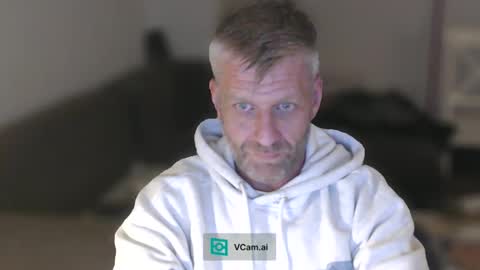 Snapshot of elculiador2207 chatting on 09/14/25, 02:22 Timm online show from 09/14/25, 02:22