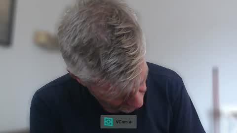 Snapshot of elculiador2207 chatting on 09/27/25, 10:09 Timm online show from 09/27/25, 10:09